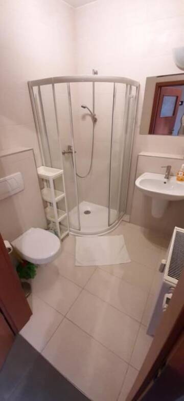 Фото номера Номер-студио с террасой, вид на озеро Апартаменты Apartament Słoneczna г. Radzyń 28